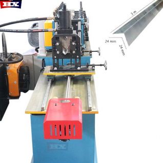 Corner beads machine