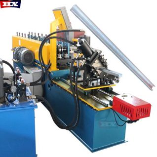Metal stud forming machine